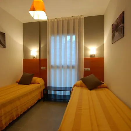 Szálloda Led 3*
